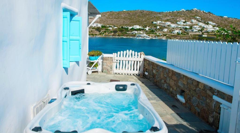 Вилла Luxury Sea House By Blue Waters Mykonos Орнос Экстерьер фото